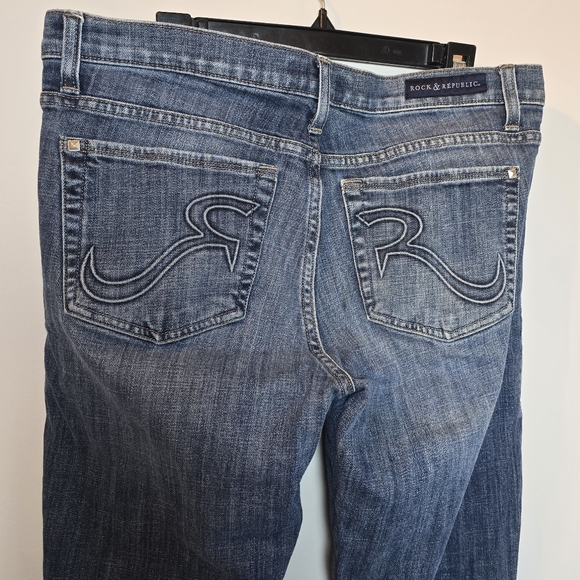 Rock & Republic Women's Jeans Berlin Sz 14 Straight Leg Lightly Acid Washed - Picture 3 of 7